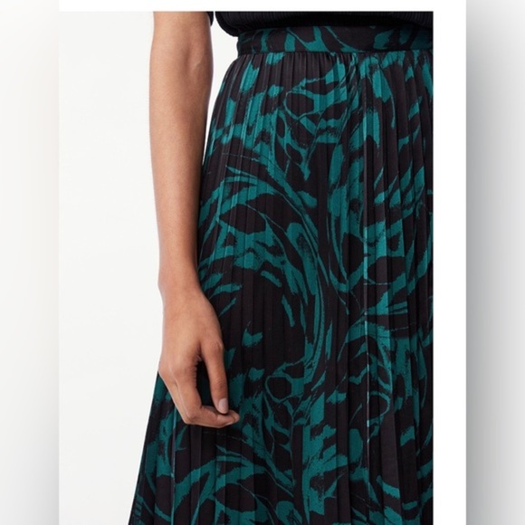 Pleated black & emerald green Silk look Midi Skirt size XXL (20) brand‎ new - Picture 5 of 5
